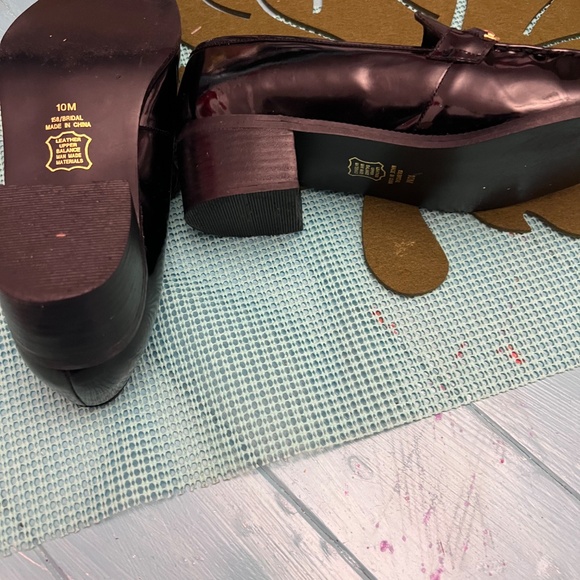 Lord & Taylor Vintage Black Patent Leather Loafers - Picture 4 of 4